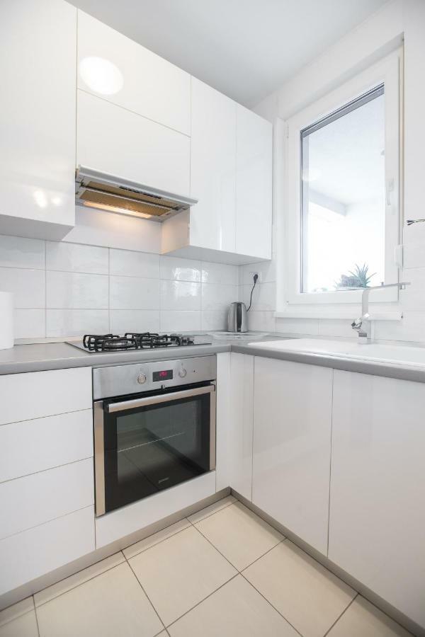 Cozy & Modern Studio With Balcony Zagreb Bagian luar foto